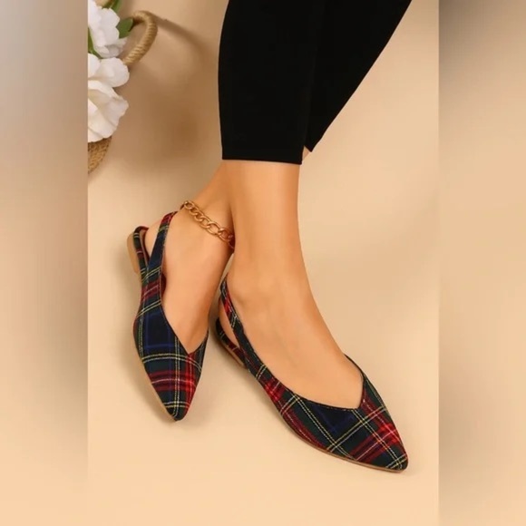 NIB Matiko Lori Green Tartan Flat Pointed Toe Slingback Holiday Preppy Size 6.5 - Picture 1 of 6